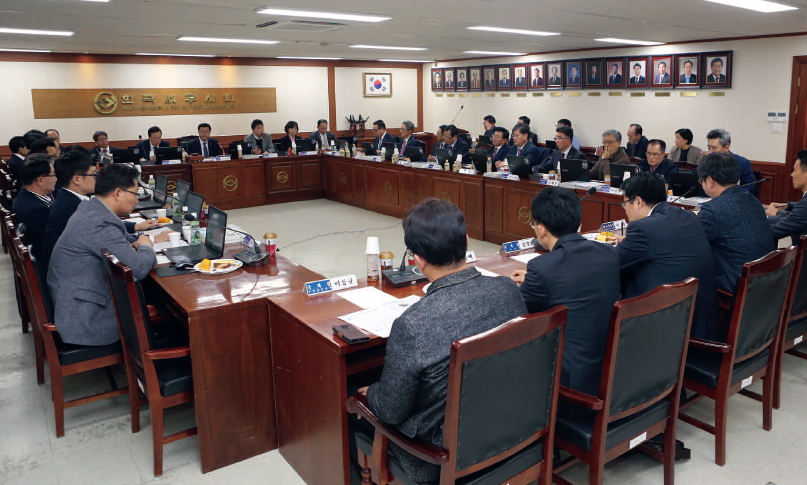 행정안전부는 지난 12일 한국세무사회를 방문해 이날 개최된 상임이사회에서 내년 1월 1일부터 변경될 ‘개인지방소득세 신고업무 전환’에 대한 설명회를 가졌다.