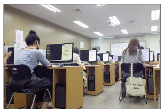 지난 6월 21일 치러진 제90회 전산세무회계자격시험에서 인천의 한 고사장의 수험생들이 시험을 준비하고 있다.